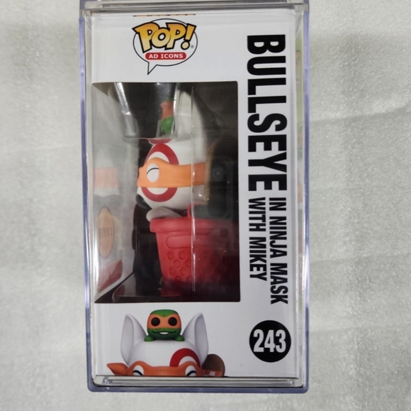 TMNT Ninja Mask with Mikey Vinyl Figure Chase Funko With HARD POP PROTECTOR - Picture 6 of 14